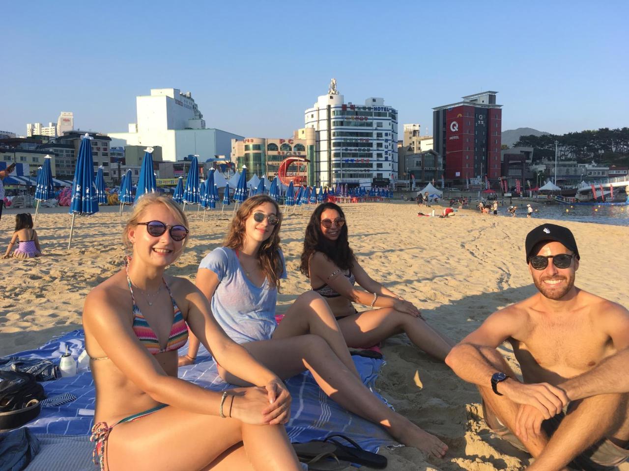 Busan Backpackers Екстер'єр фото