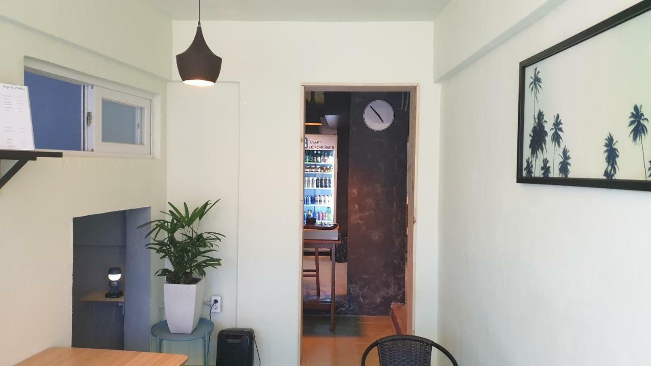 Busan Backpackers Екстер'єр фото