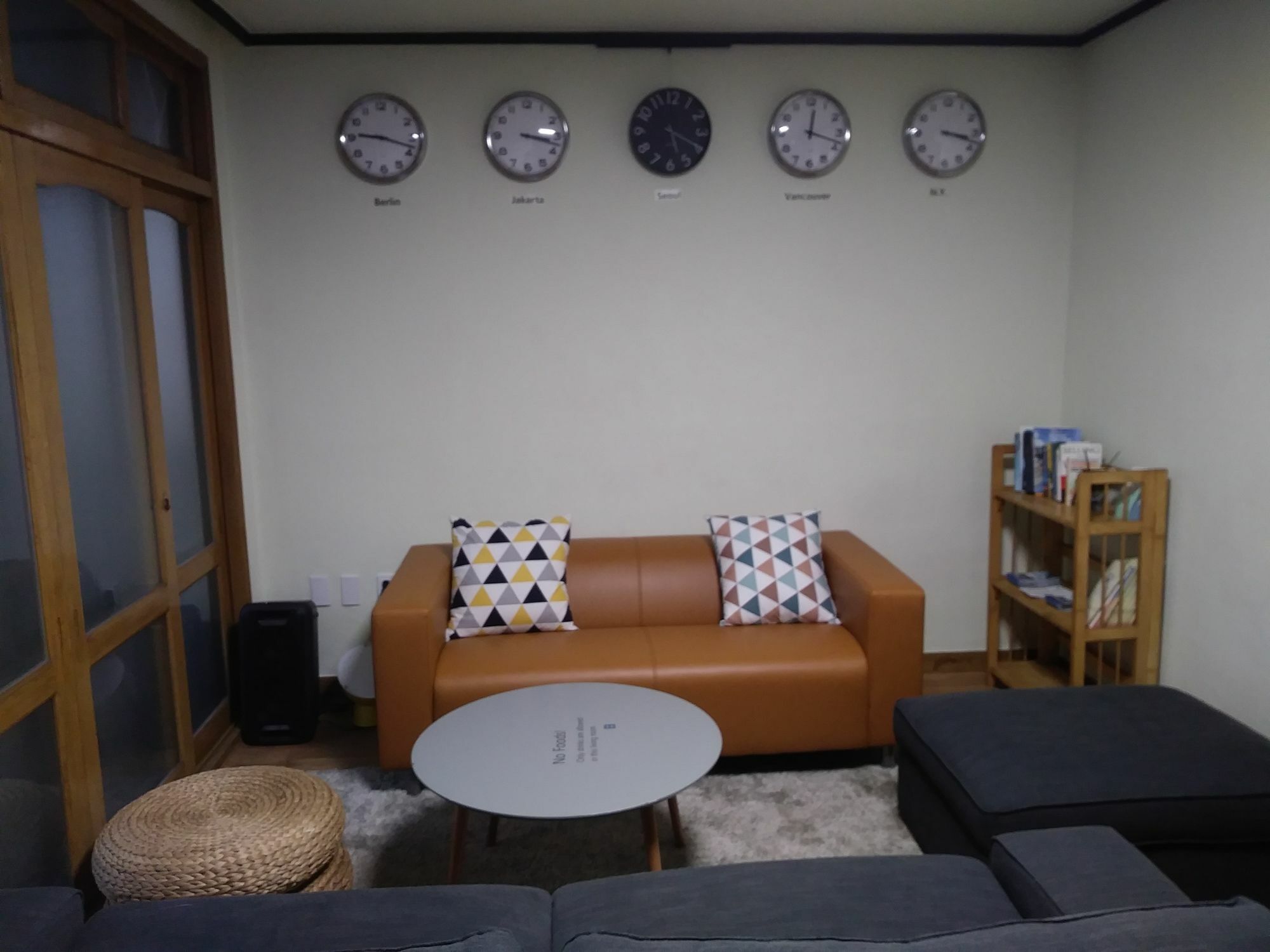 Busan Backpackers Екстер'єр фото
